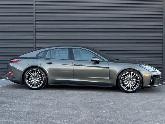 New 2026 Porsche Panamera 4 image 8