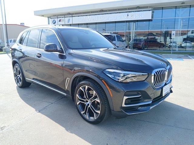 Certified 2023 BMW X5 xDrive40i w/ Premium Package image 1