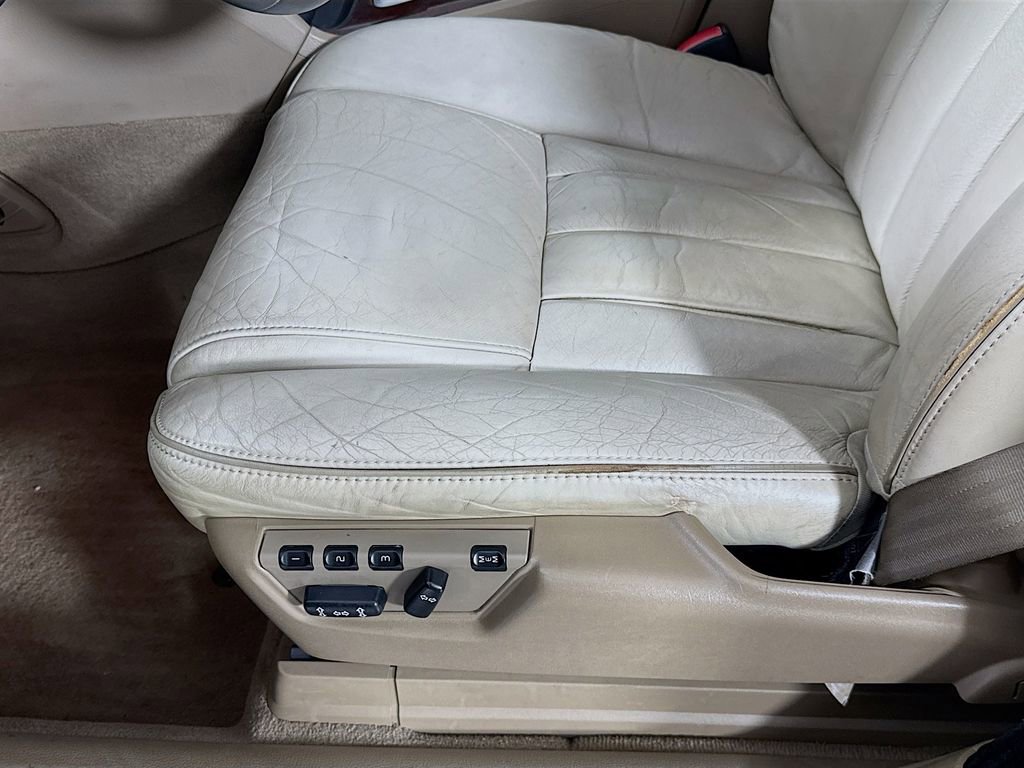 Used 2013 Volvo XC90 3.2 FWD image 21