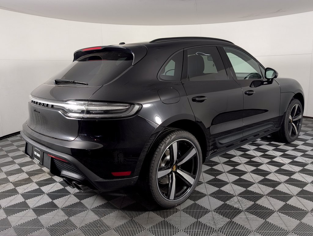 New 2026 Porsche Macan AWD/4WD image 7