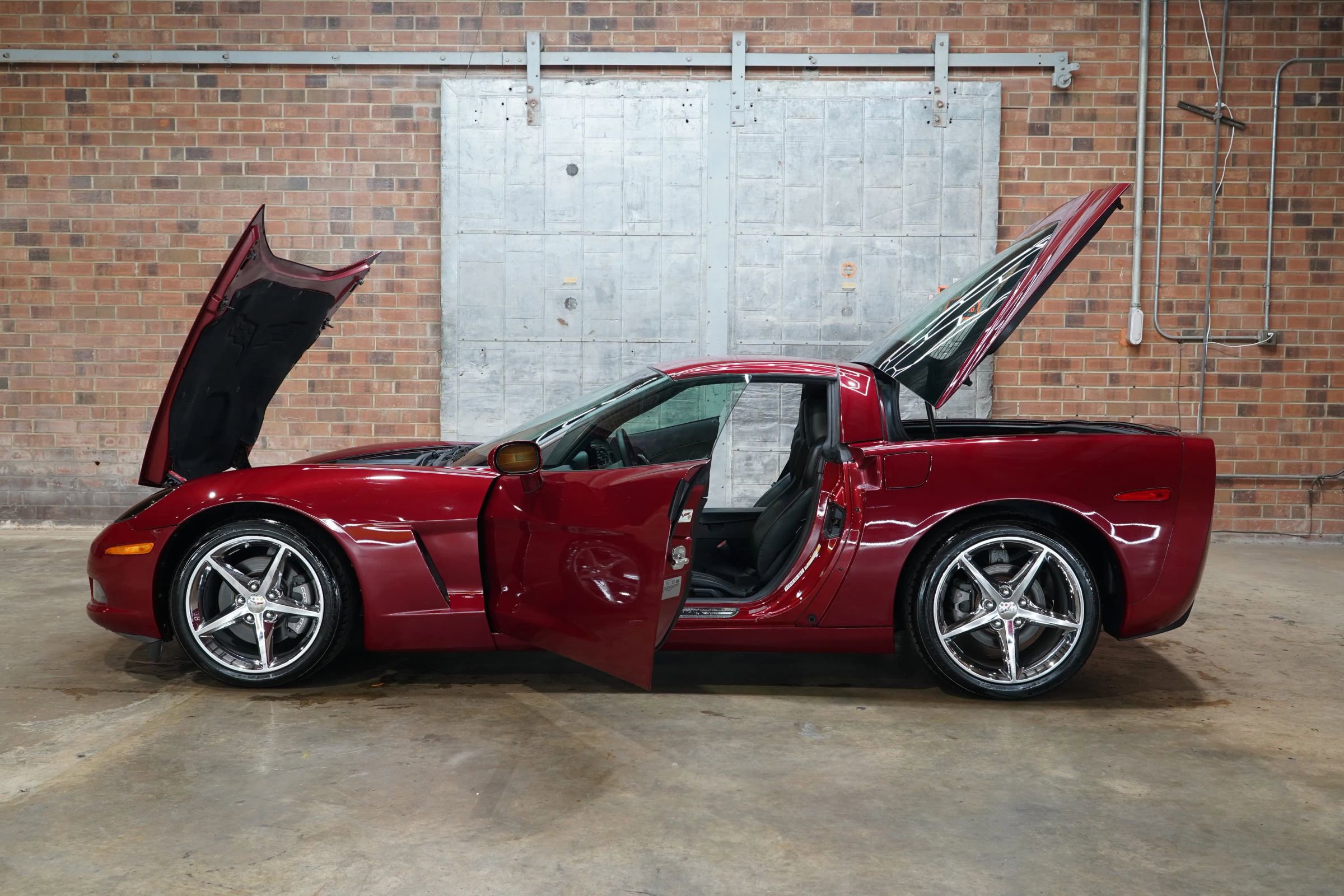 Used 2012 Chevrolet Corvette Coupe w/ Roof Package RWD image 26
