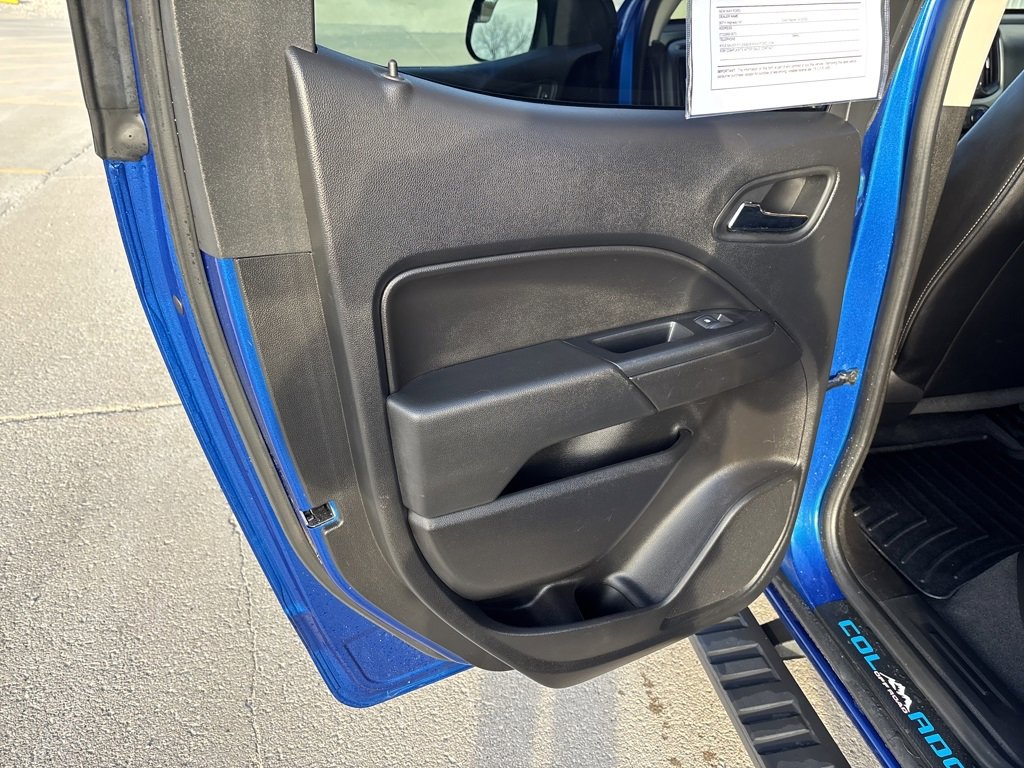 Used 2020 Chevrolet Colorado LT w/ Colorado RST Special Edition image 26