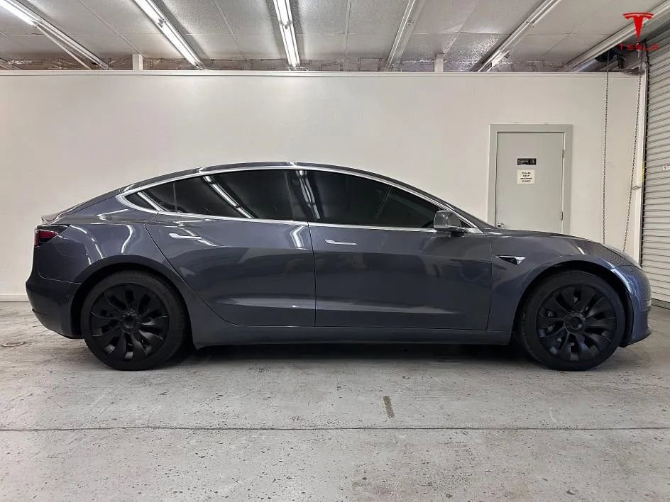 Used 2018 Tesla Model 3 Long Range image 7