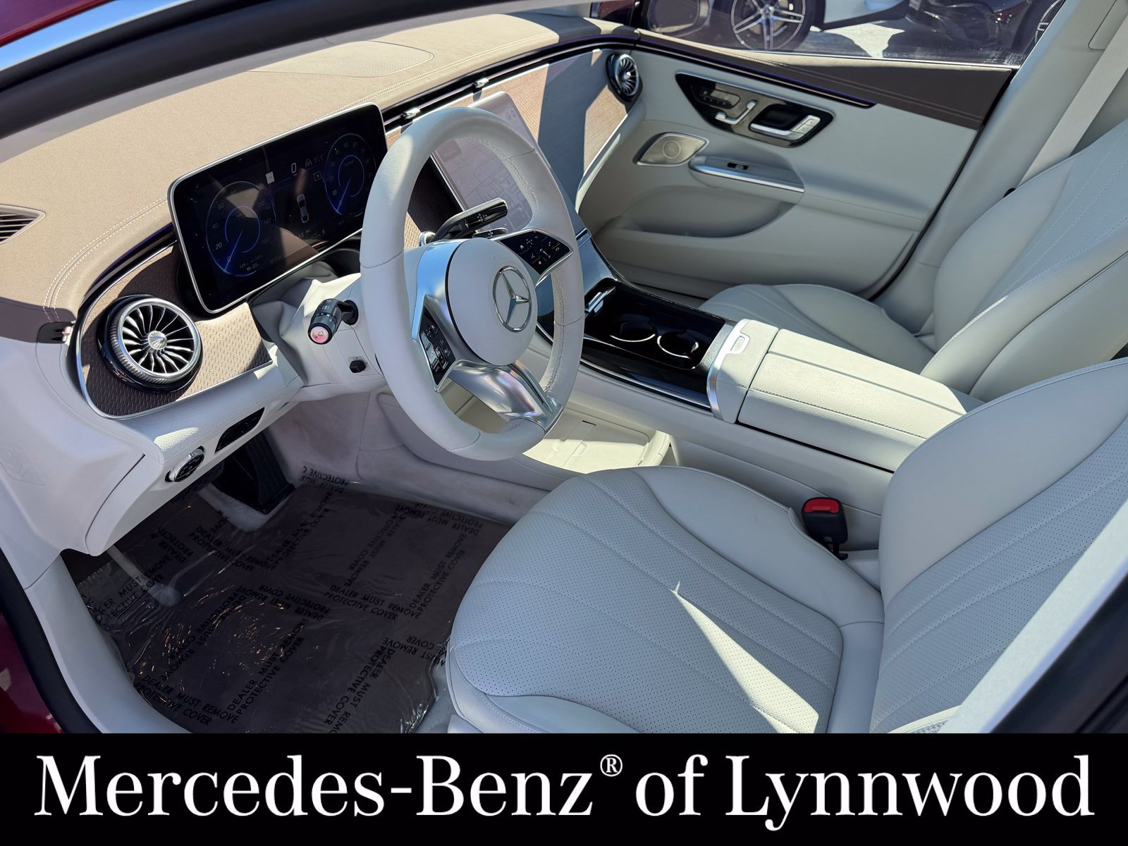 Used 2023 Mercedes-Benz EQE 350+ 4MATIC Sedan image 11