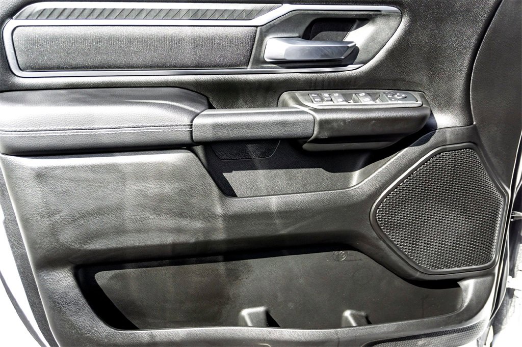 New 2026 RAM 1500 4x4 Crew Cab image 7