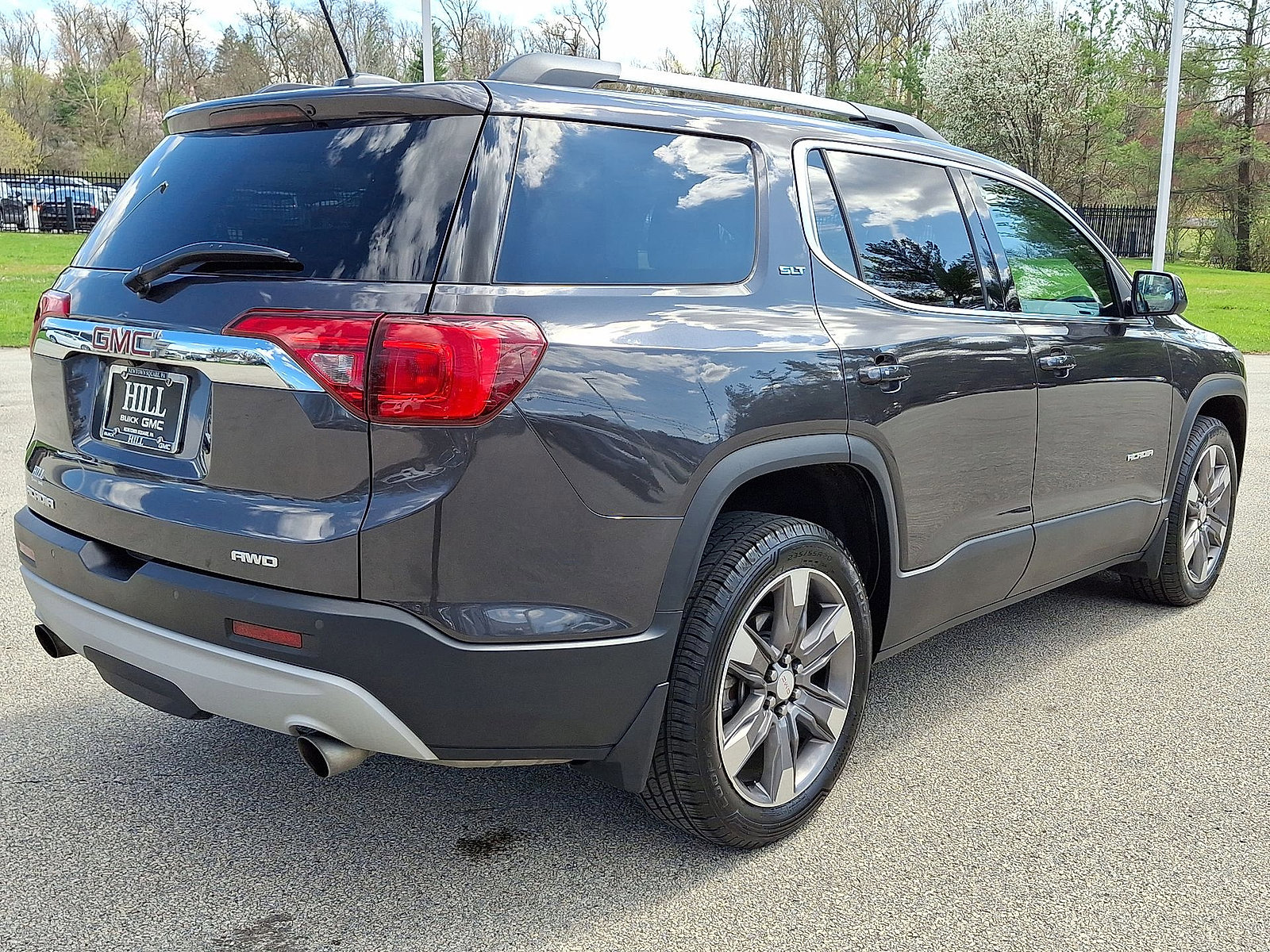 Certified 2019 GMC Acadia SLT w/ LPO, Floor Liner Package image 25