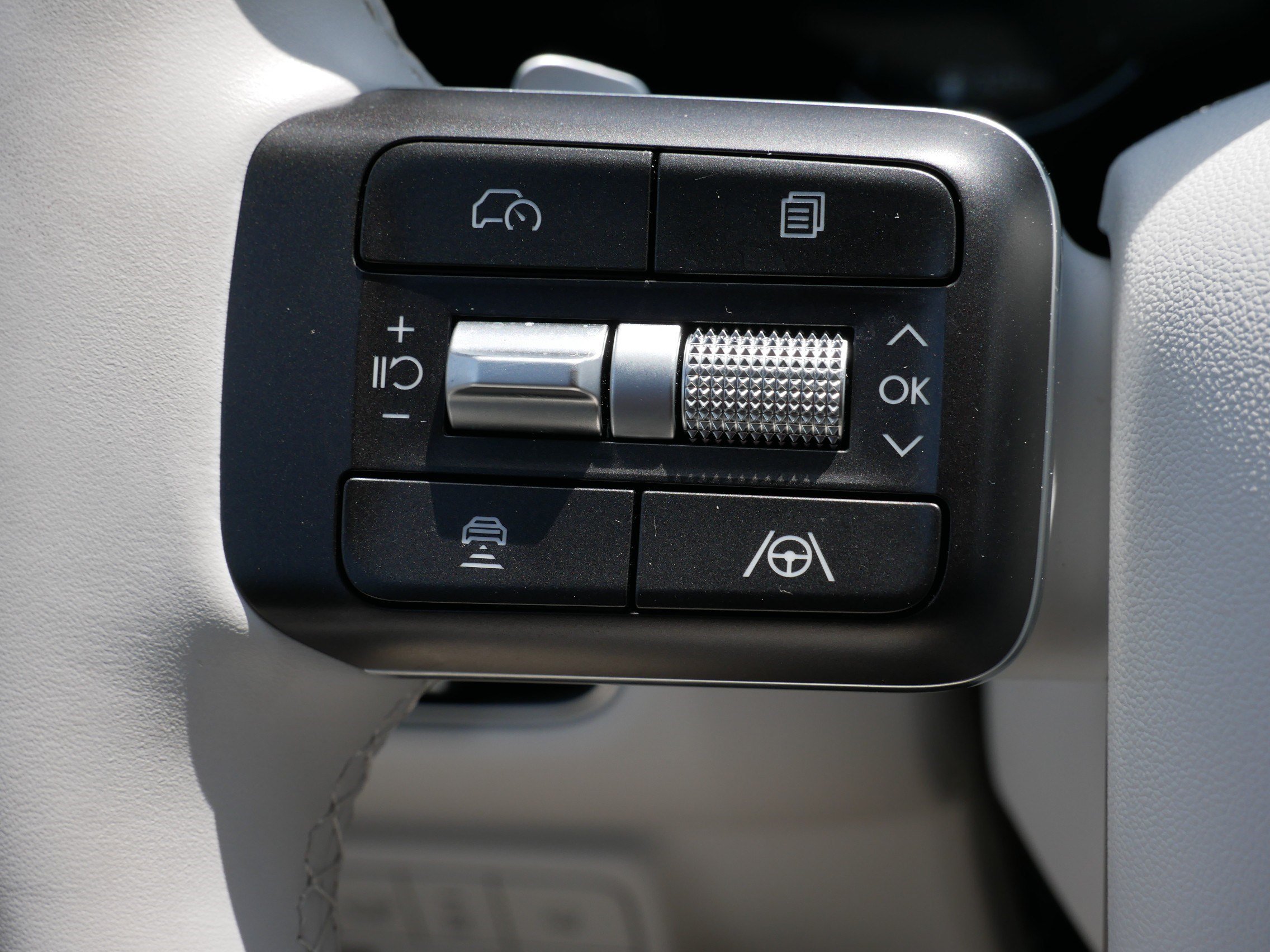 Certified 2026 Hyundai Palisade Limited AWD/4WD image 28