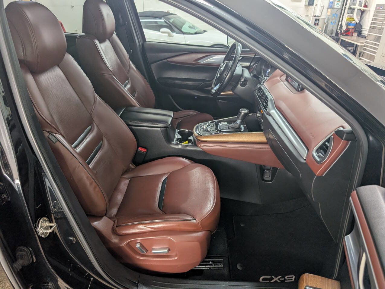 Used 2017 MAZDA CX-9 Signature image 27