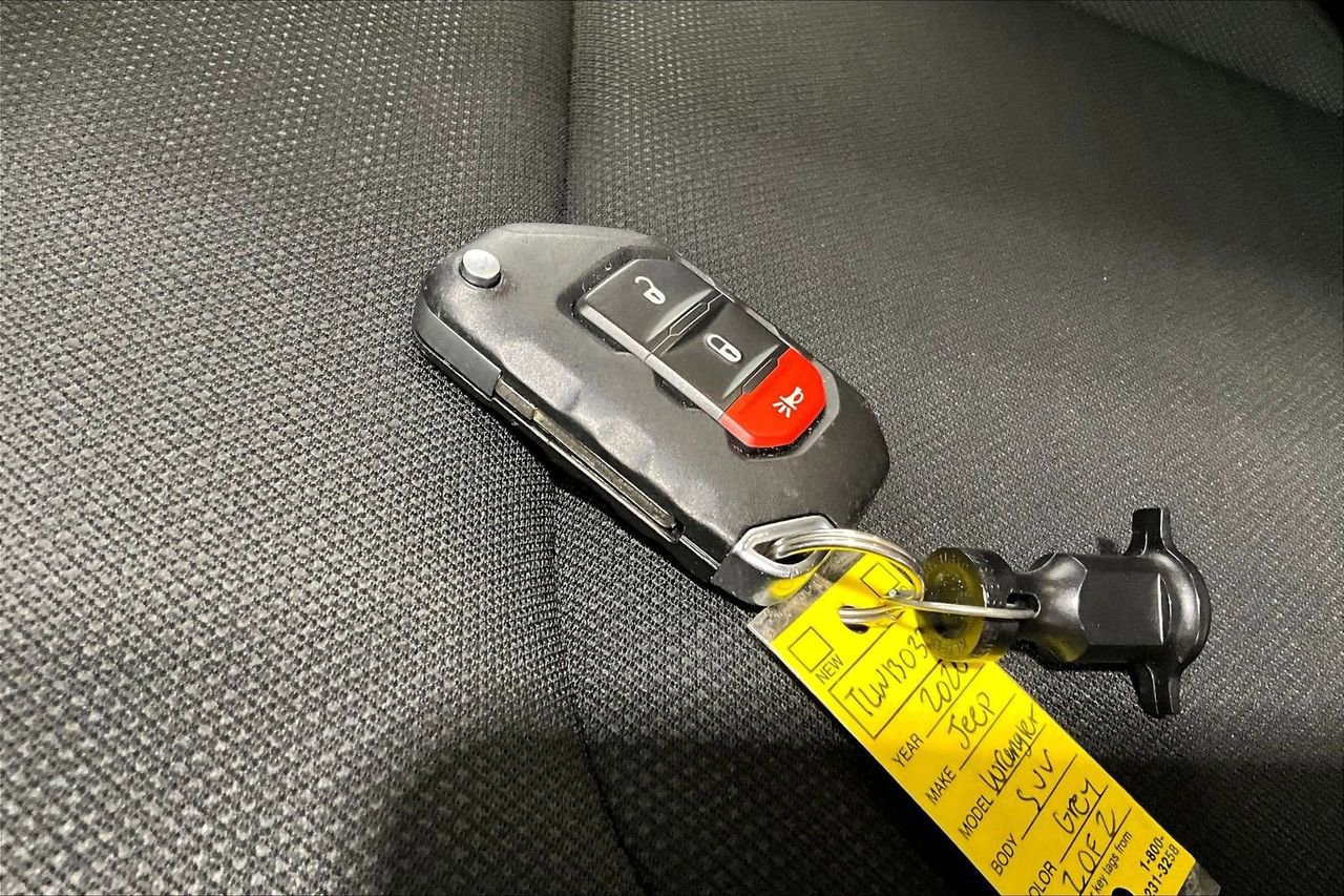 Used 2020 Jeep Wrangler Sport image 10