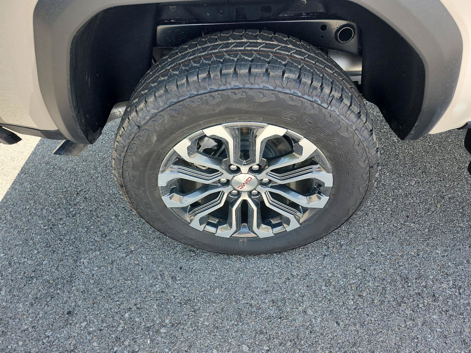 New 2026 GMC Canyon Denali AWD/4WD image 5