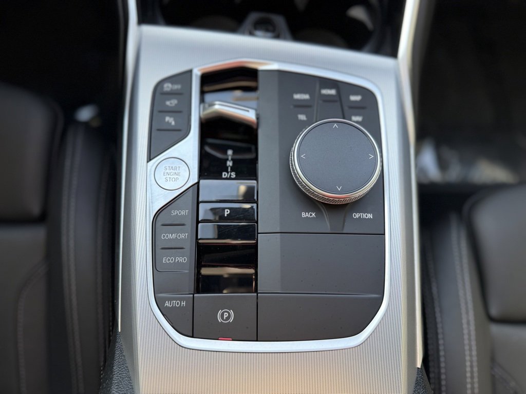 Used 2023 BMW M340i xDrive image 16