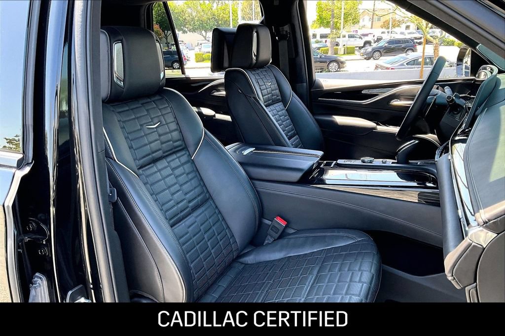 Used 2024 Cadillac Escalade V w/ Heavy-Duty Trailer Package AWD/4WD image 9