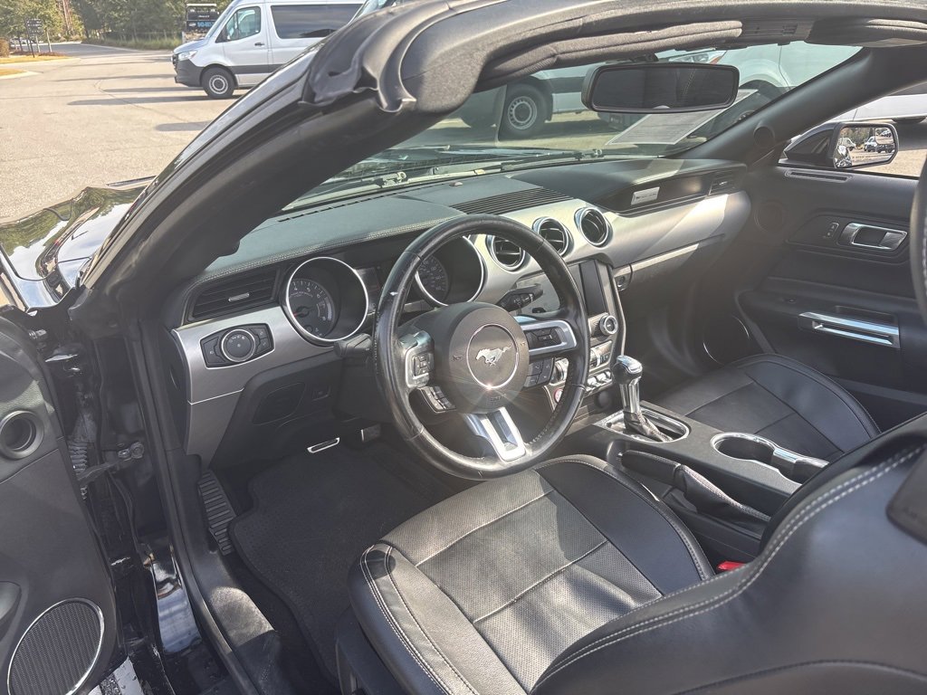 Used 2019 Ford Mustang Premium image 35