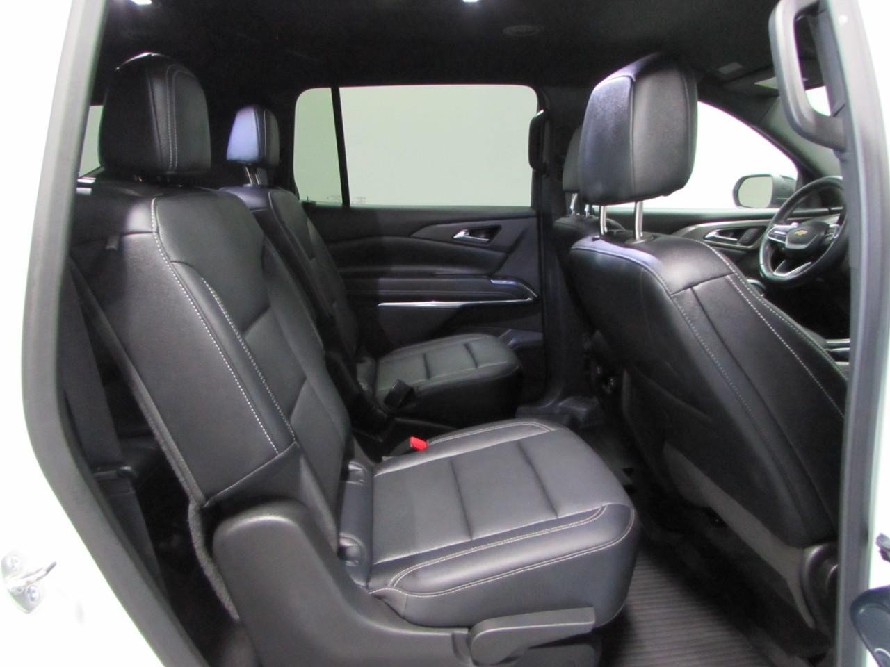 Used 2025 Chevrolet Traverse LT AWD/4WD image 20