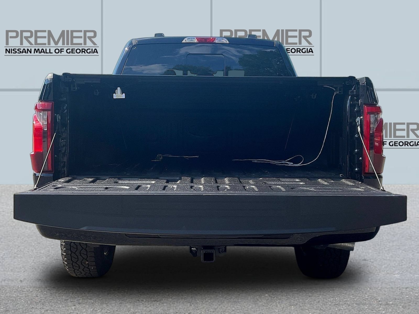 Used 2026 Ford F150 XLT w/ Equipment Group 302A MID AWD/4WD image 9