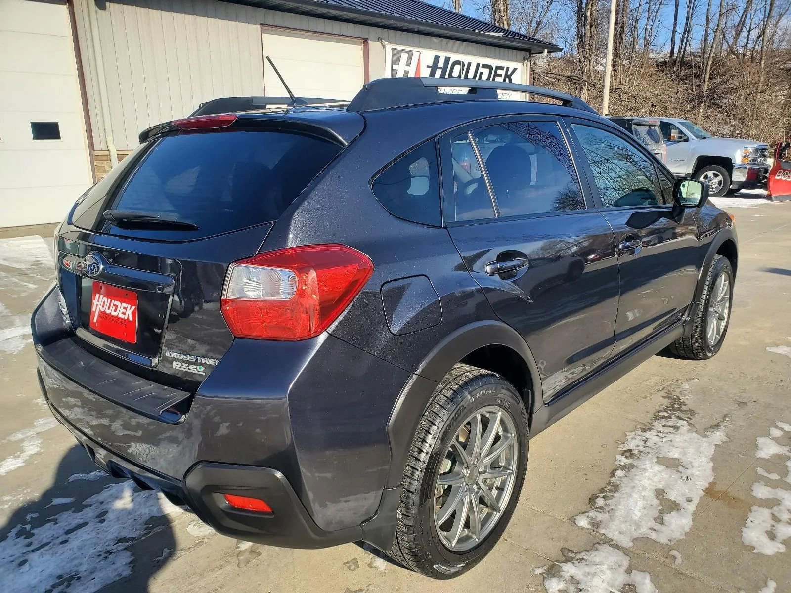 Used 2016 Subaru Crosstrek 2.0i Premium image 4