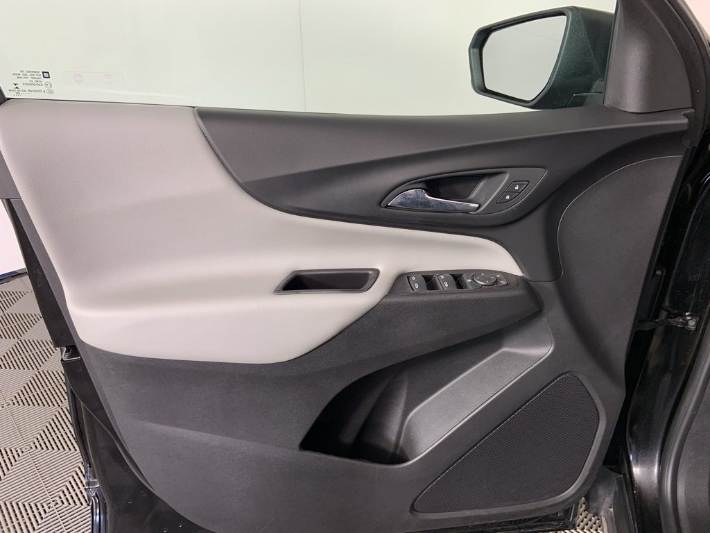Used 2020 Chevrolet Equinox LS w/ LS Convenience Package image 20