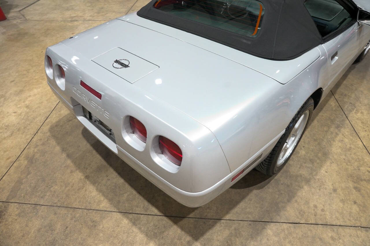 Used 1996 Chevrolet Corvette Convertible RWD image 34