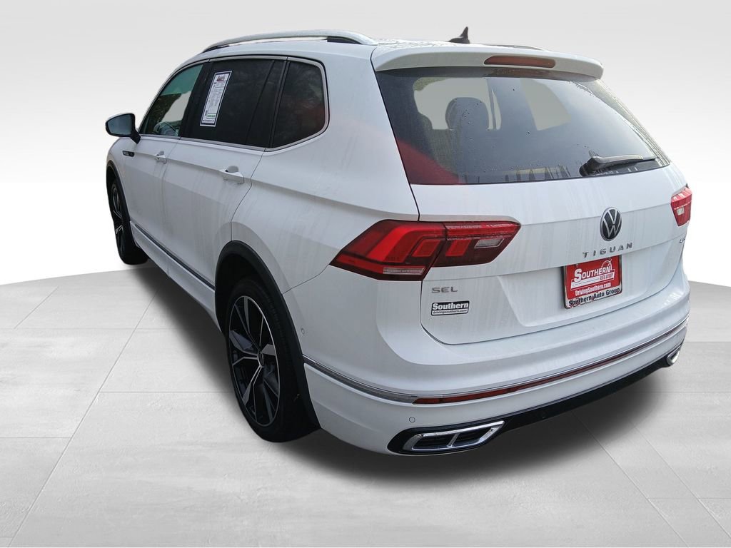 Used 2022 Volkswagen Tiguan SEL R-Line image 8