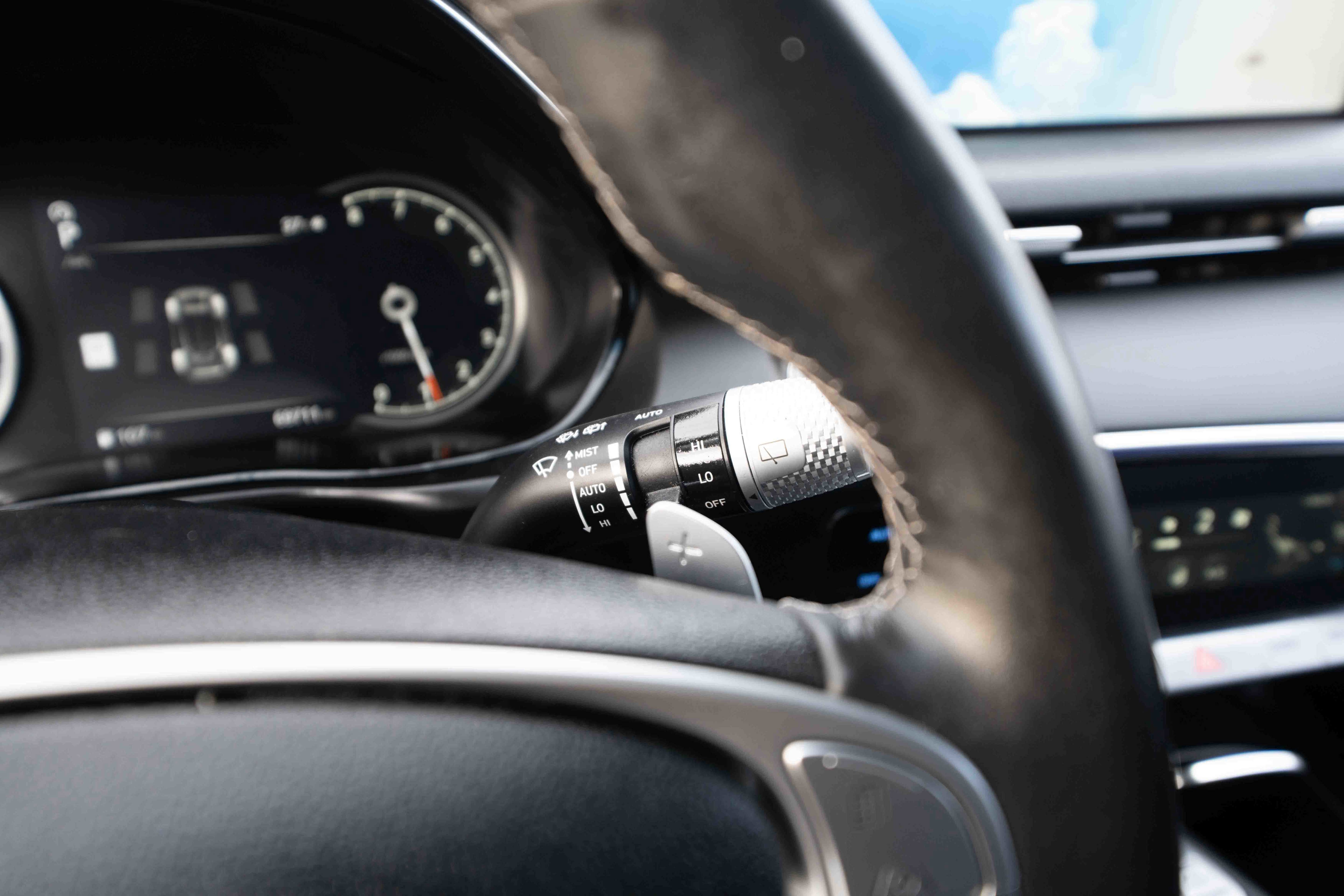 Used 2023 Genesis GV70 2.5T w/ Advanced Package image 14