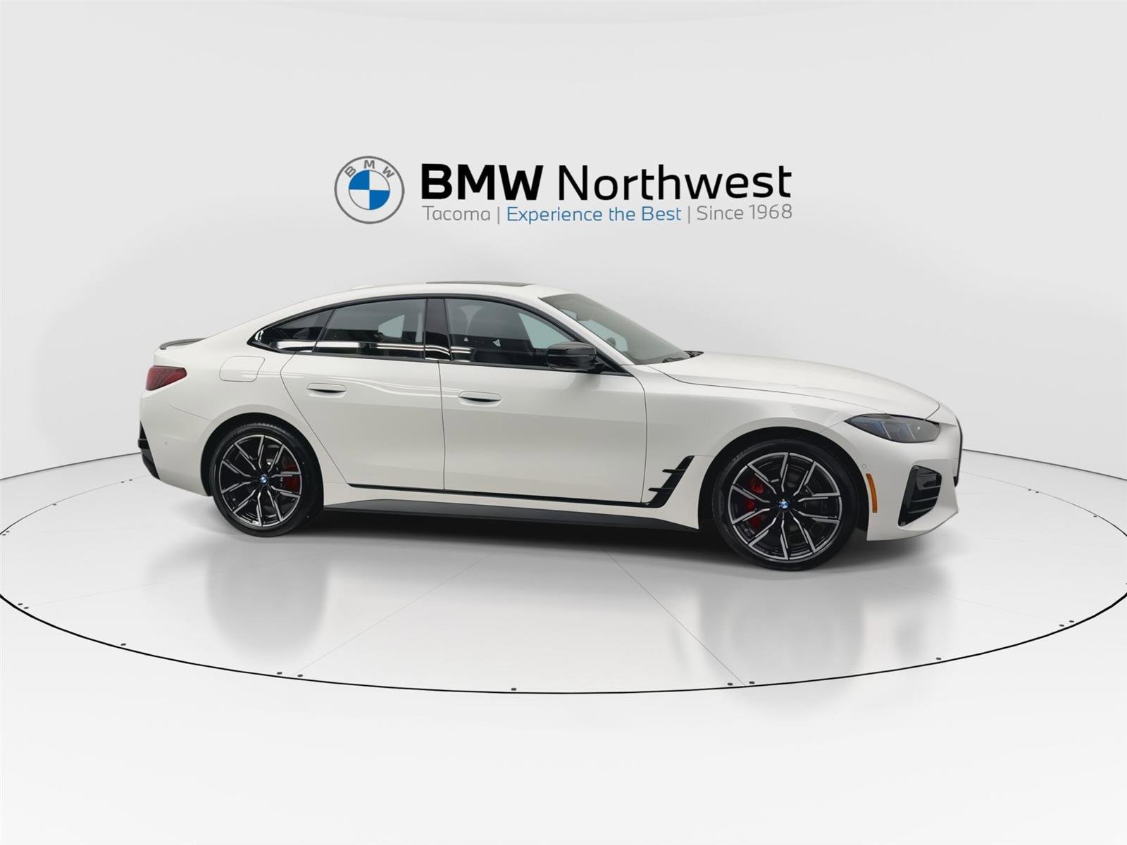 New 2026 BMW 430i xDrive w/ M Sport Package image 5