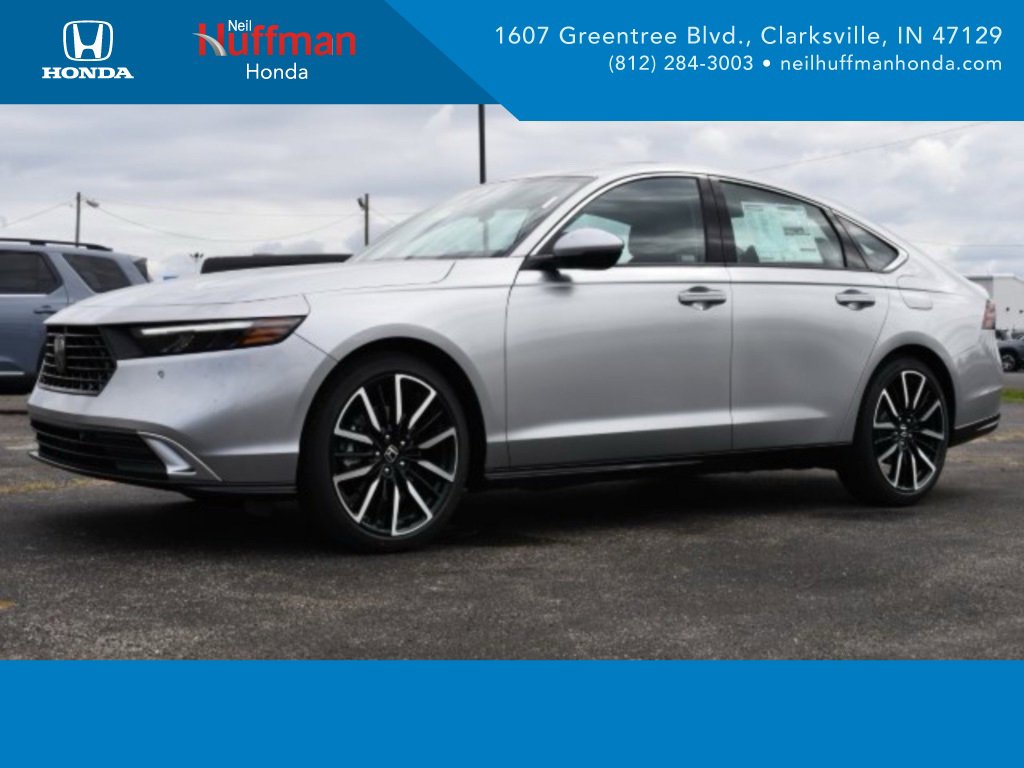 New 2025 Honda Accord Touring image 3