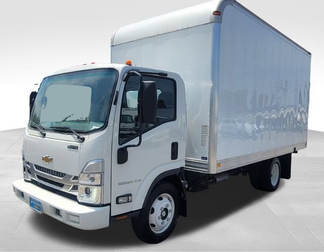 New 2025 Chevrolet Low Cab Forward 5500XG RWD image 1