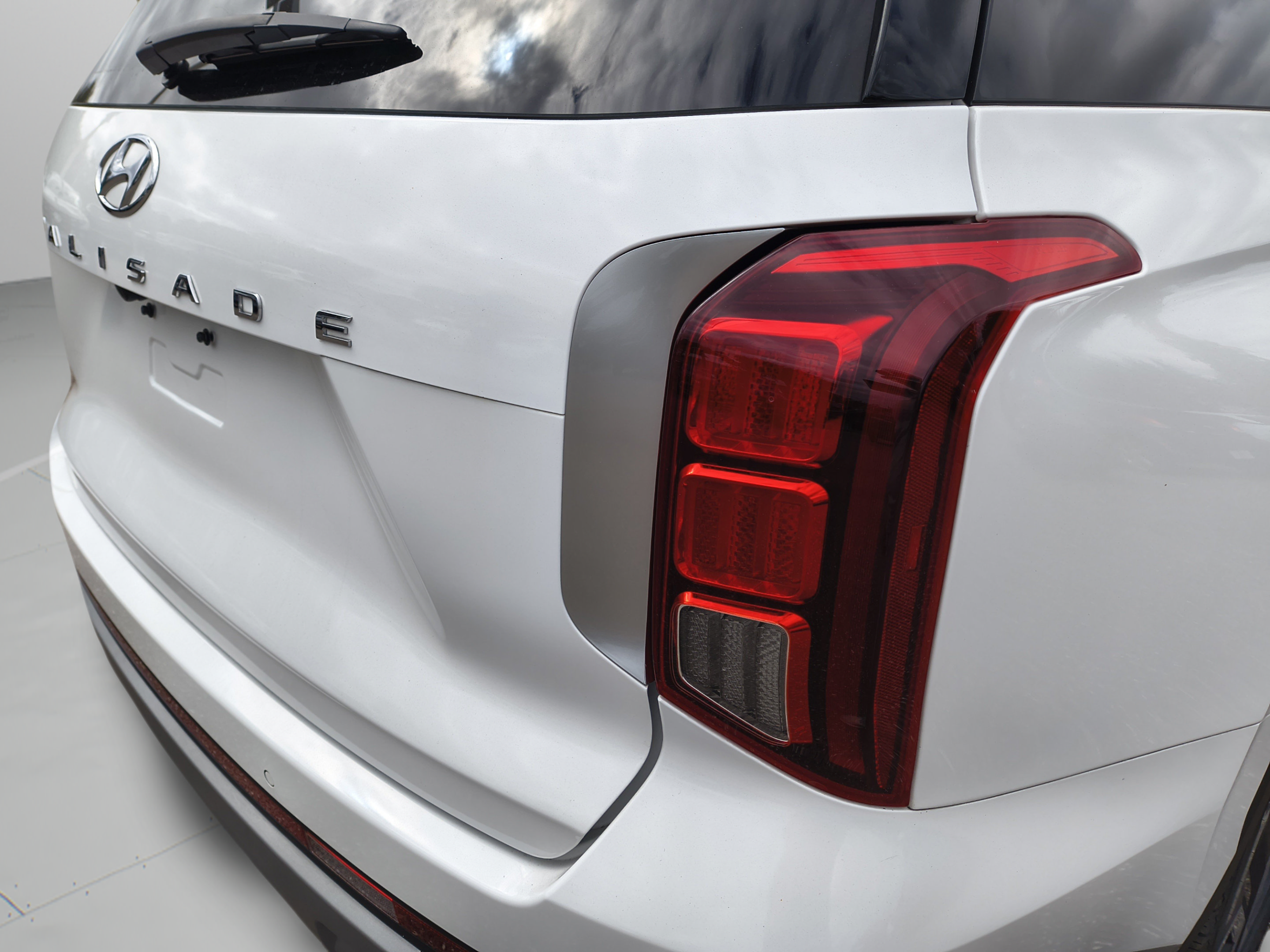 Used 2023 Hyundai Palisade SEL w/ Cargo Package AWD/4WD image 33