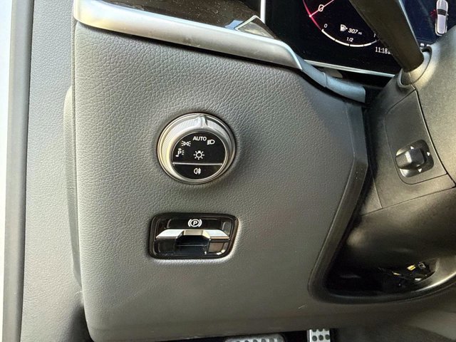 Used 2025 Mercedes-Benz GLC 300 image 33