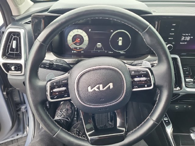Certified 2022 Kia Sorento SX FWD image 23