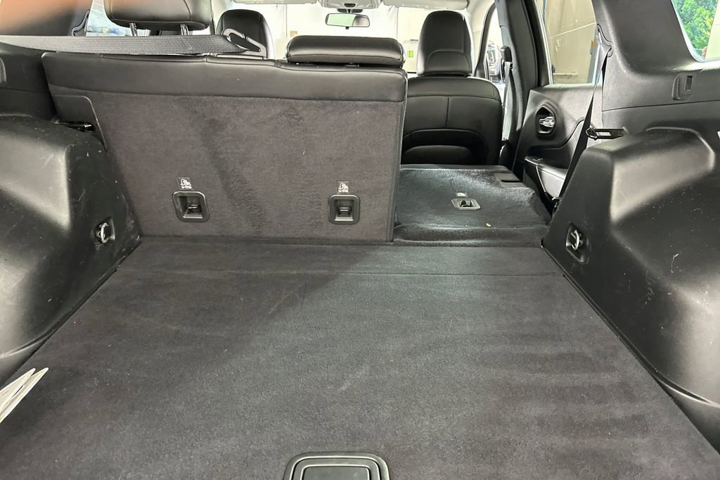 Used 2019 Jeep Cherokee Latitude Plus w/ Cold Weather Group image 17