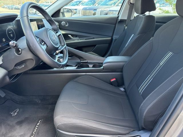 Used 2023 Hyundai Elantra SEL w/ Convenience Package image 22