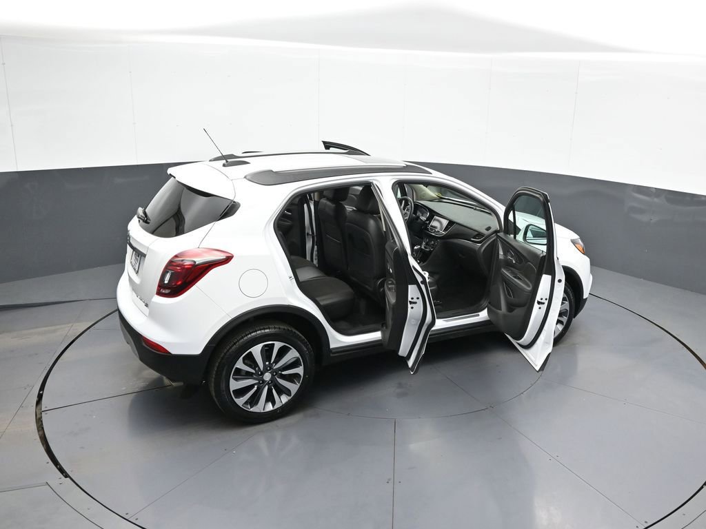 Used 2021 Buick Encore Preferred w/ Safety Package II image 44