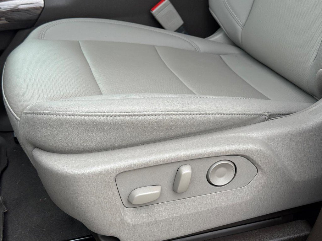 Used 2026 Chevrolet Silverado 2500 LTZ w/ LTZ Plus Package image 26