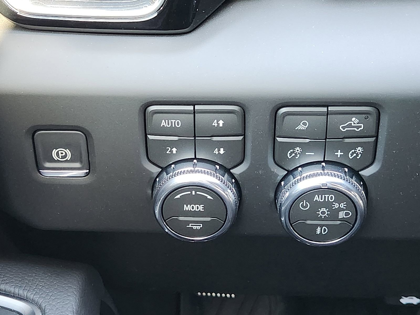 New 2026 GMC Sierra 2500 Denali w/ Denali Reserve Package image 26