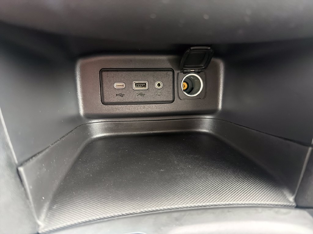 Used 2023 Chevrolet Equinox RS AWD/4WD image 18