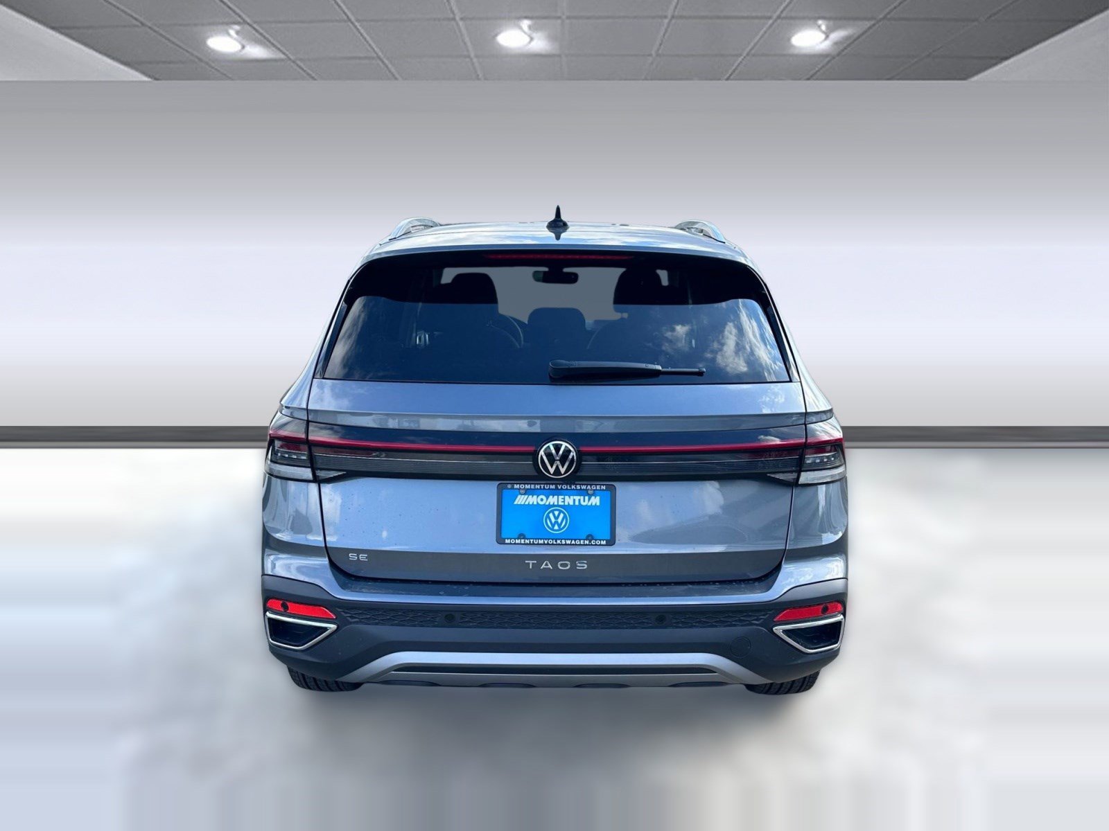 New 2026 Volkswagen Taos SE image 10