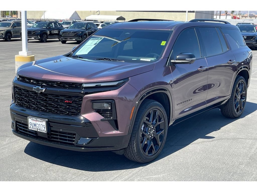 Used 2026 Chevrolet Traverse RS w/ LPO, Cargo Package FWD image 2