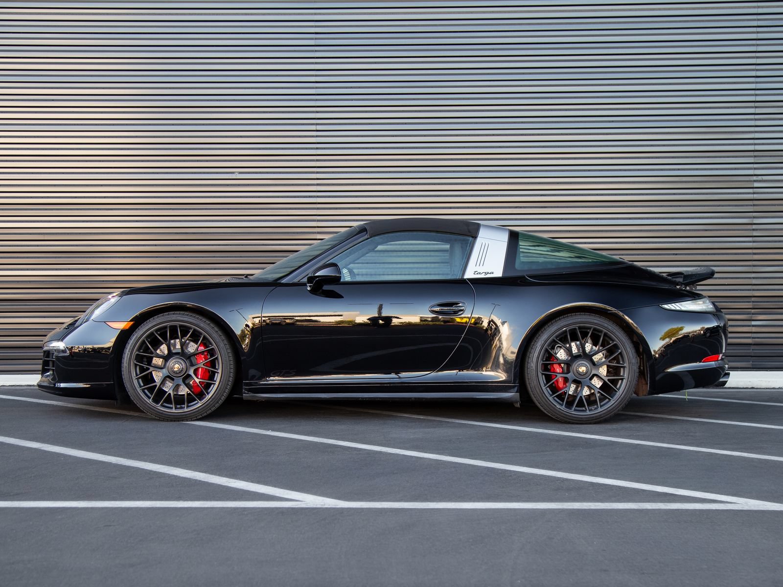 Certified 2016 Porsche 911 Targa 4 GTS AWD/4WD image 2