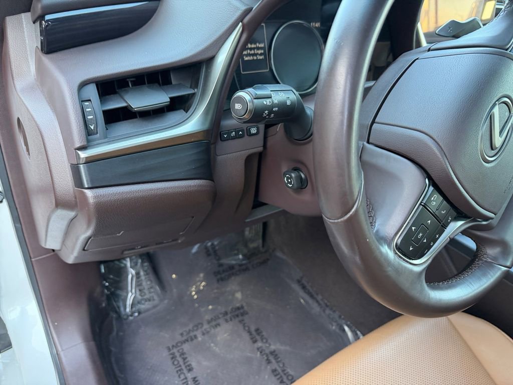 Used 2019 Lexus ES 350 w/ Premium Package image 15