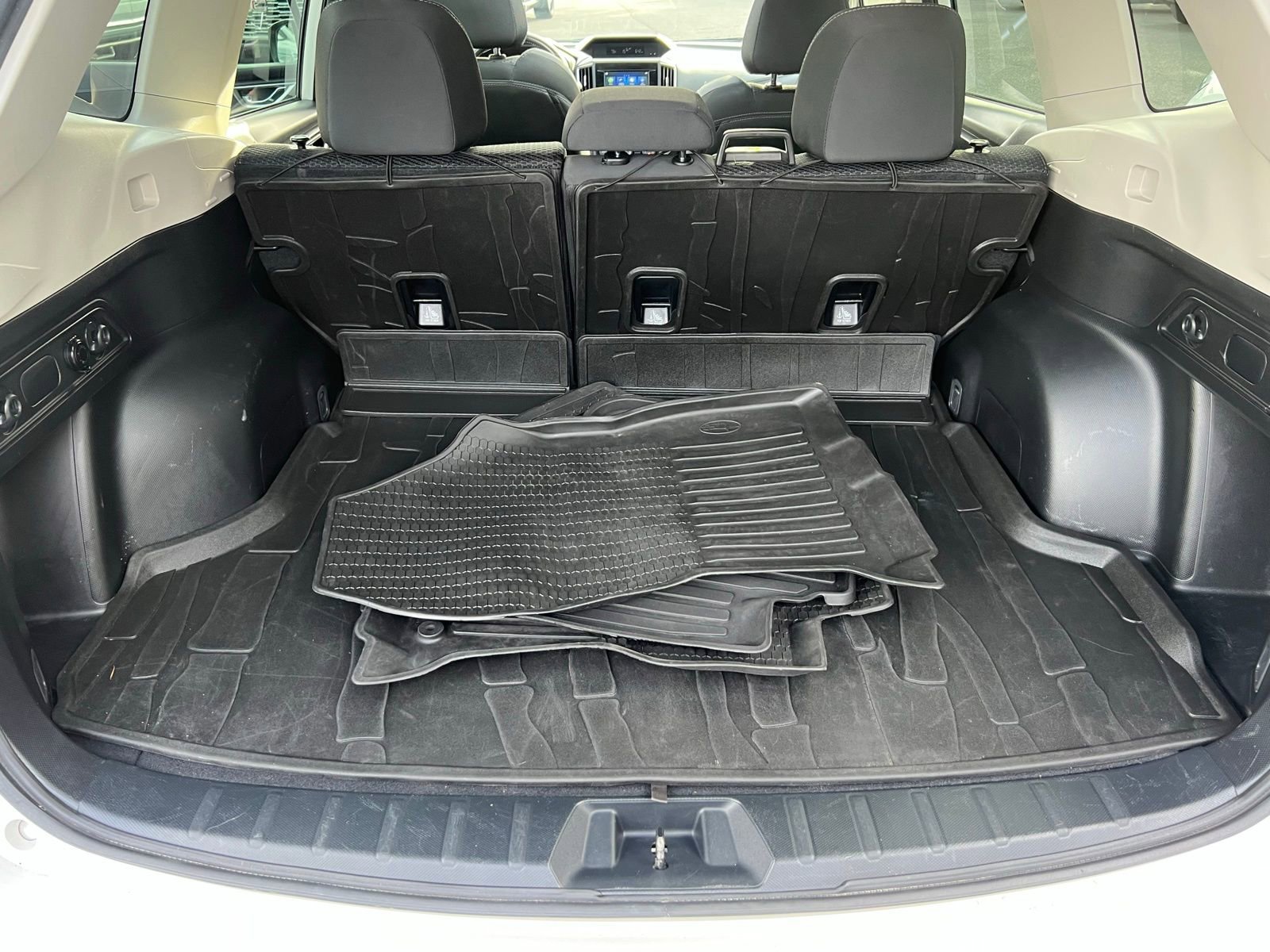 Used 2020 Subaru Forester Premium image 14