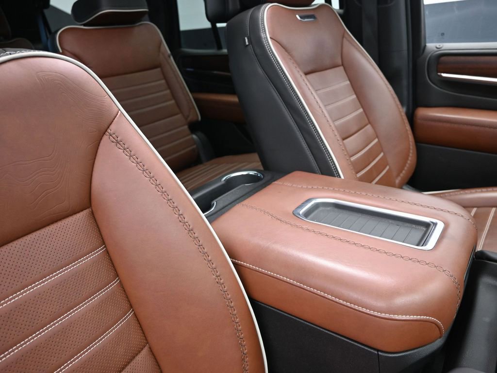 Used 2023 GMC Yukon Denali Ultimate image 28