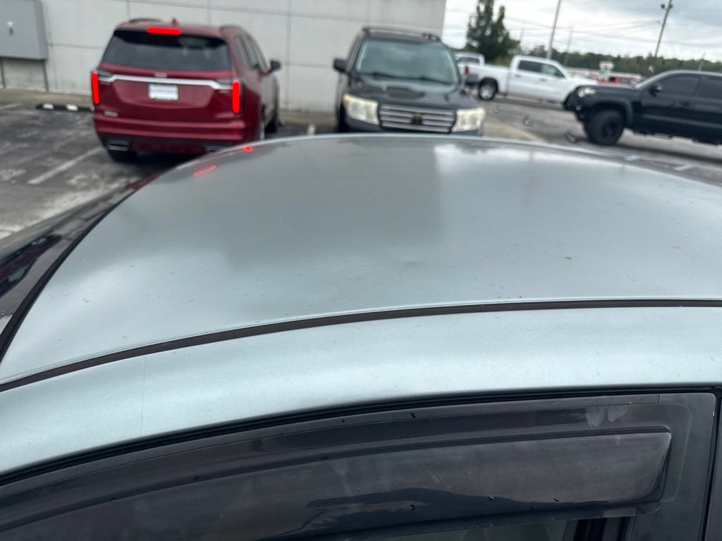 Used 2010 Hyundai Elantra GLS FWD image 13