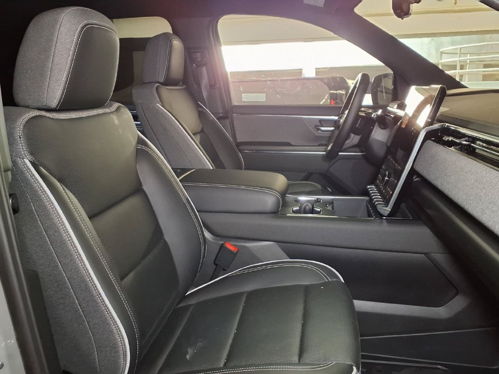 New 2026 GMC Sierra EV Elevation w/ Premium Package AWD/4WD image 5