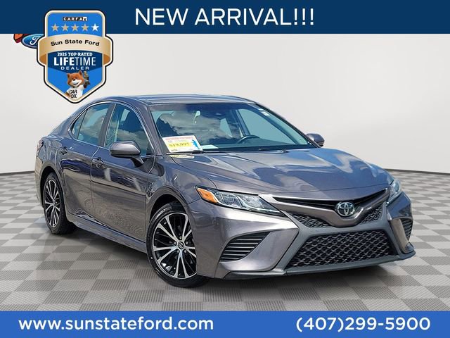 Used 2019 Toyota Camry SE FWD image 1