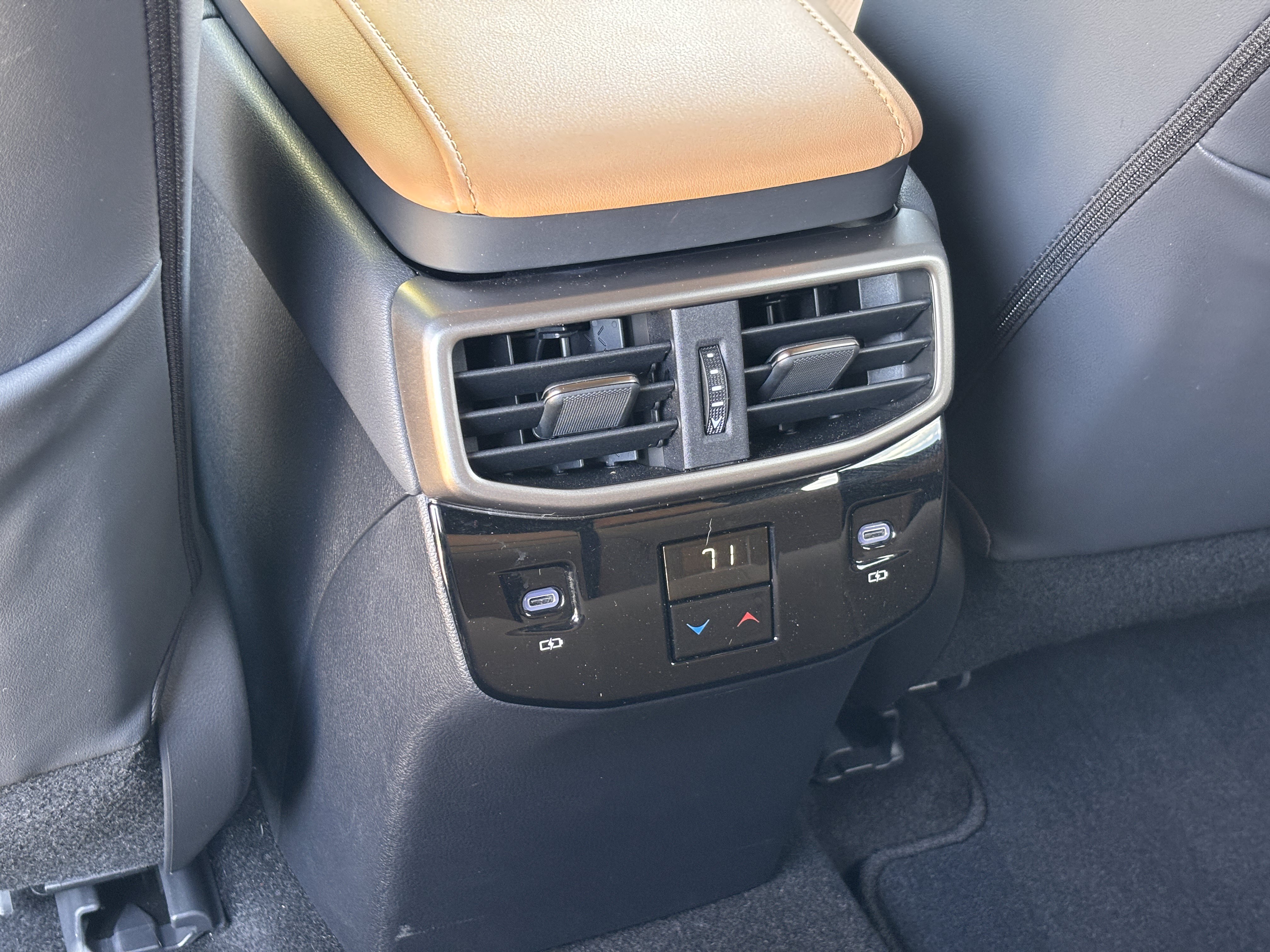 Used 2026 Lexus RX 350 Premium w/ Accessory Package (Z1) FWD image 22