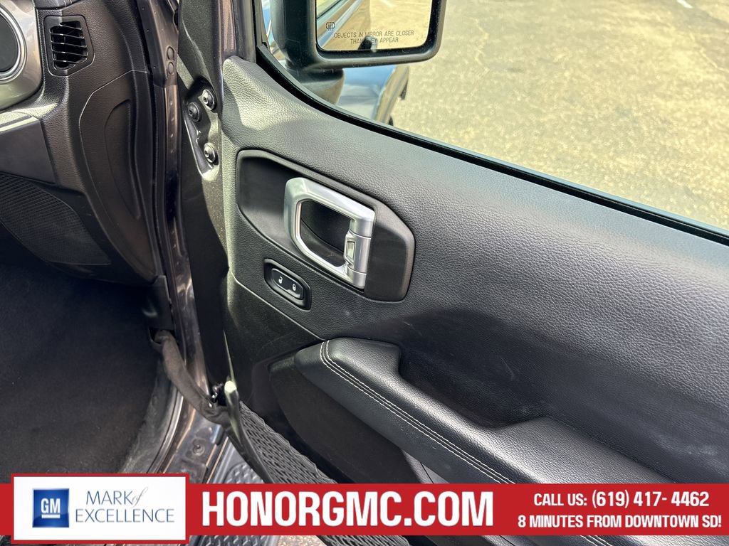 Used 2023 Jeep Gladiator Overland image 22