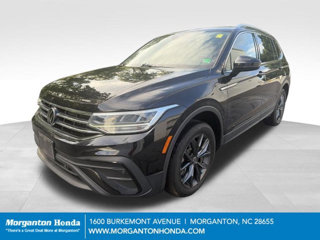 Used 2023 Volkswagen Tiguan SE FWD image 3