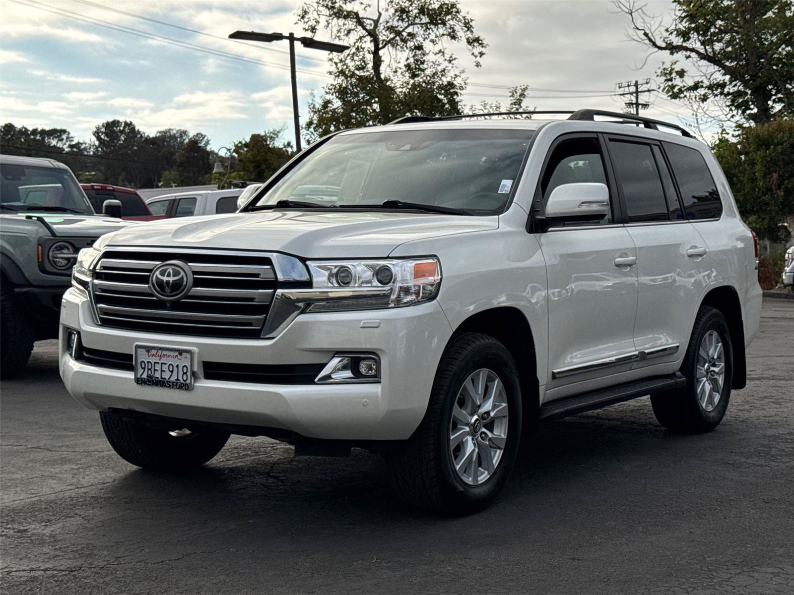 Used 2016 Toyota Land Cruiser AWD/4WD image 4