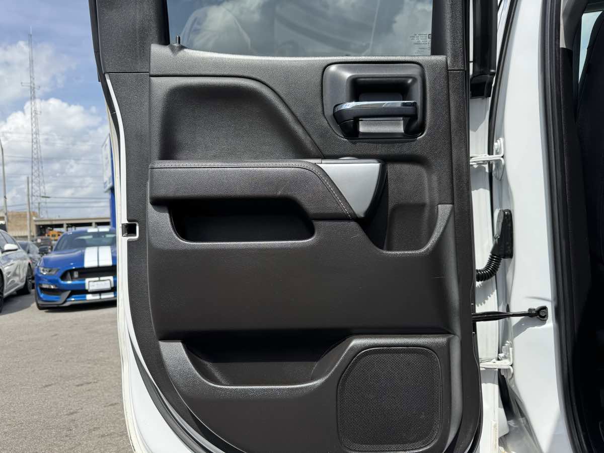 Used 2017 Chevrolet Silverado 1500 LT w/ All Star Edition image 41